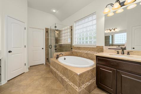 16000 Snowdonia Cove Bee Cave TX 78738