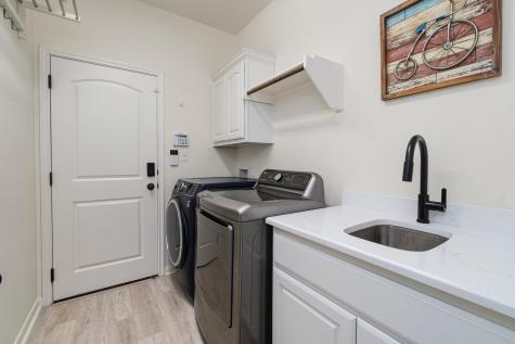 16000 Snowdonia Cove Bee Cave TX 78738