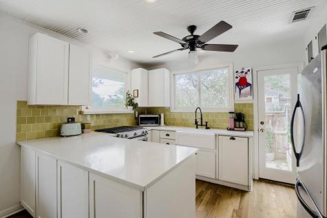 1701 Alameda Drive Austin TX 78704