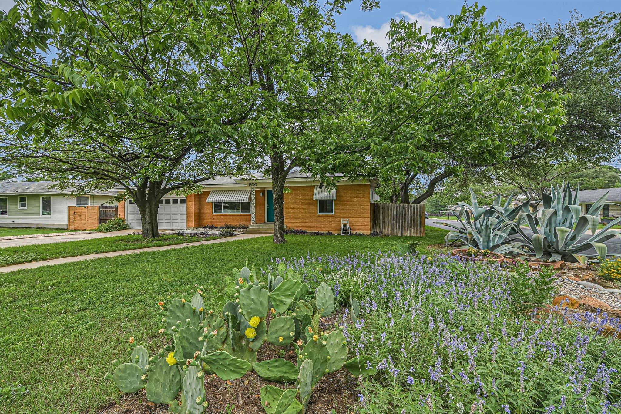 1500 Villanova Drive Austin TX 78757
