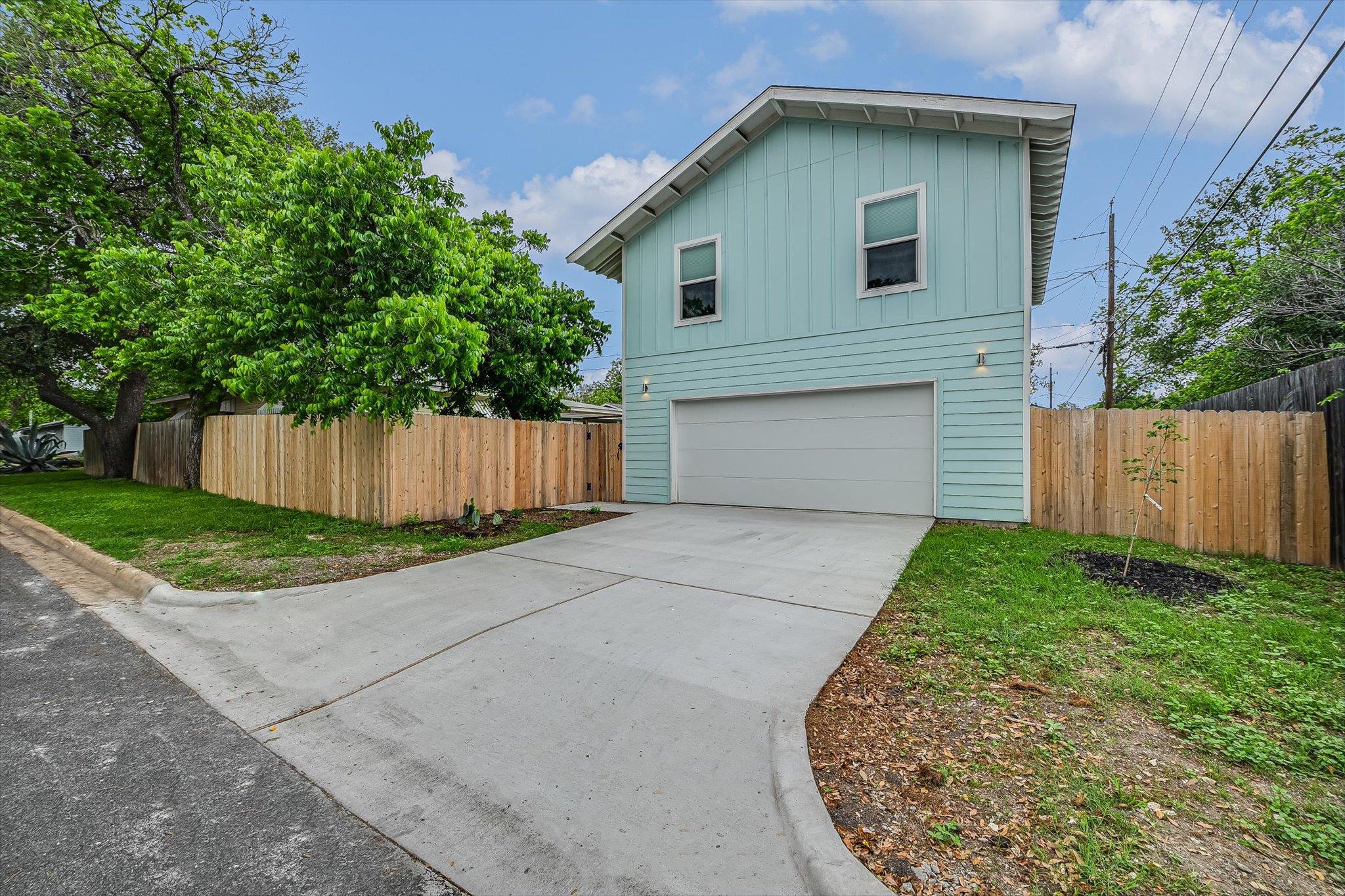 1500 Villanova Drive Austin TX 78757