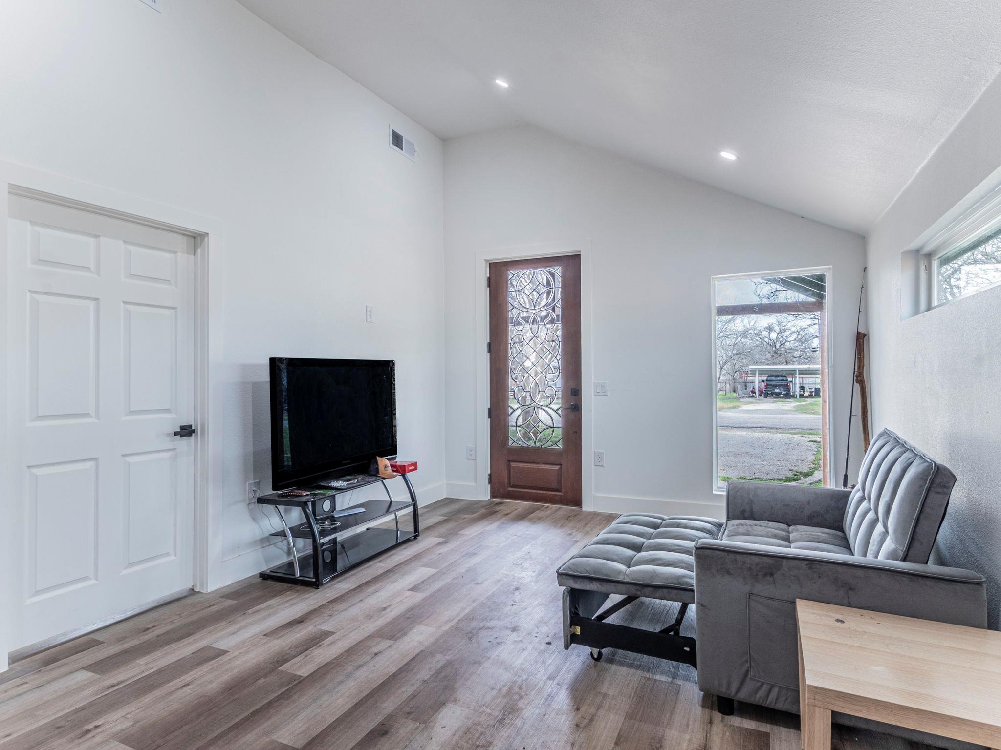 545 W Vaughan Street Bertram TX 78605