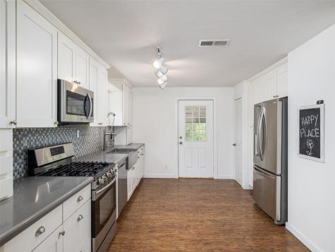 2591 Spring Valley Drive Dripping Springs TX 78620