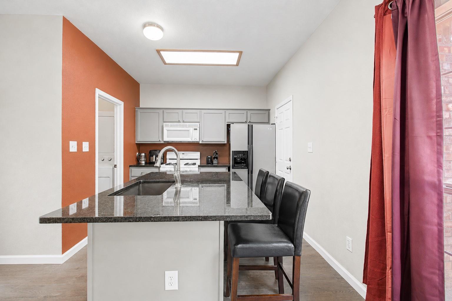 207 Kates Way Hutto TX 78634