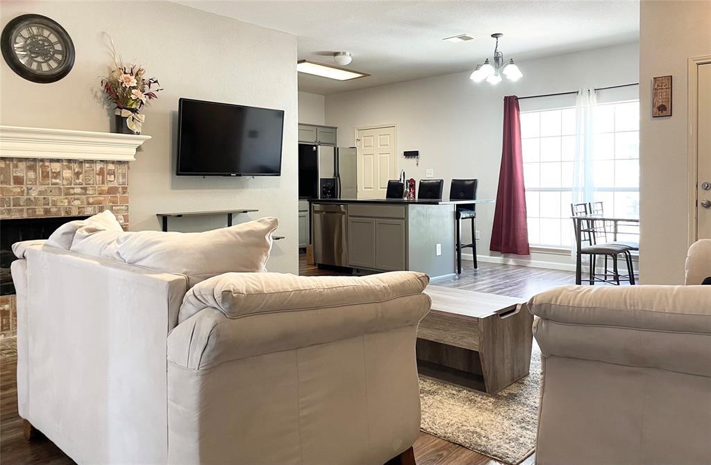 207 Kates Way Hutto TX 78634