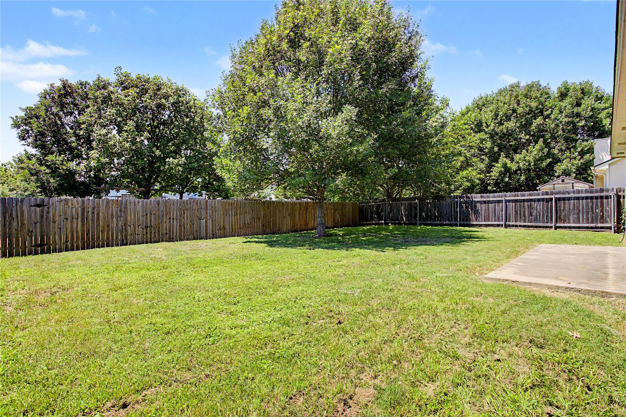 207 Kates Way Hutto TX 78634