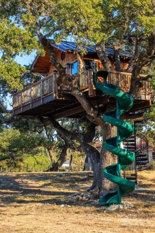 5801 Mount Gainor Road Dripping Springs TX 78620