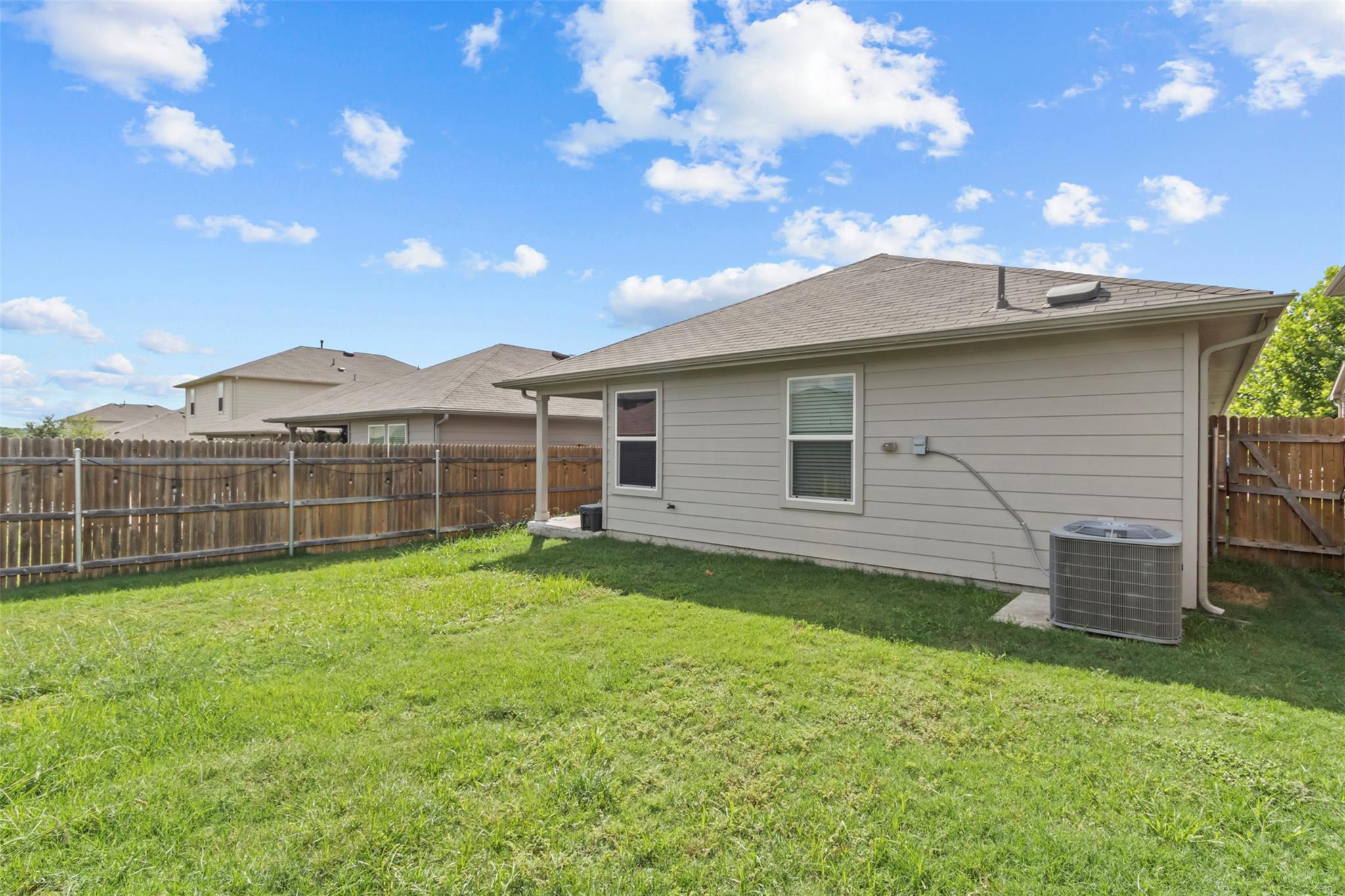 339 Euclid Lane Uhland TX 78640