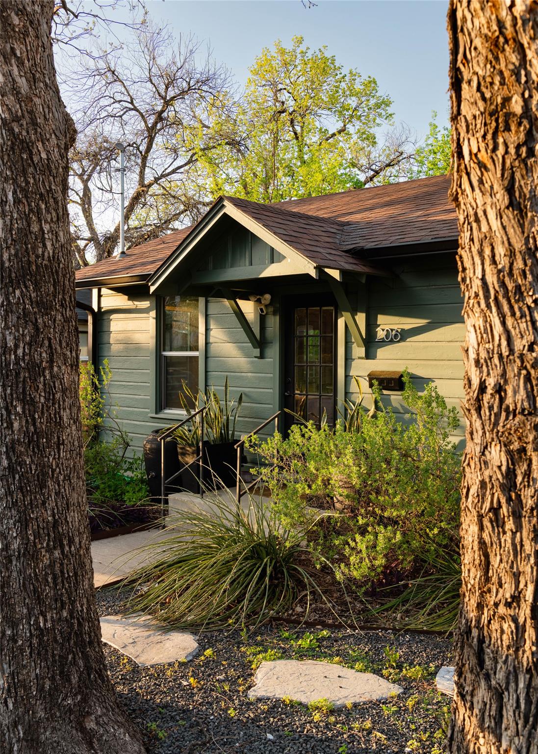 206 W Milton Street Austin TX 78704