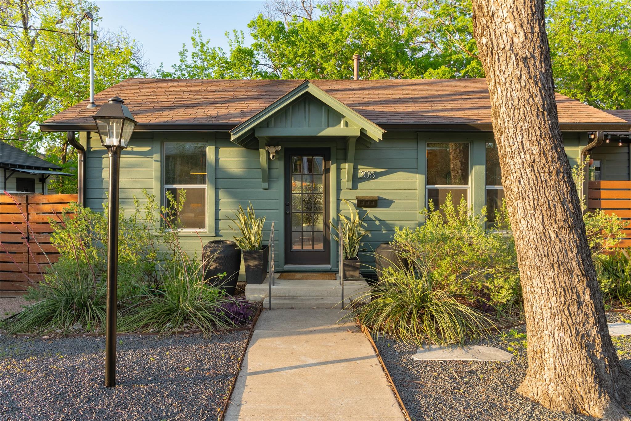 206 W Milton Street Austin TX 78704