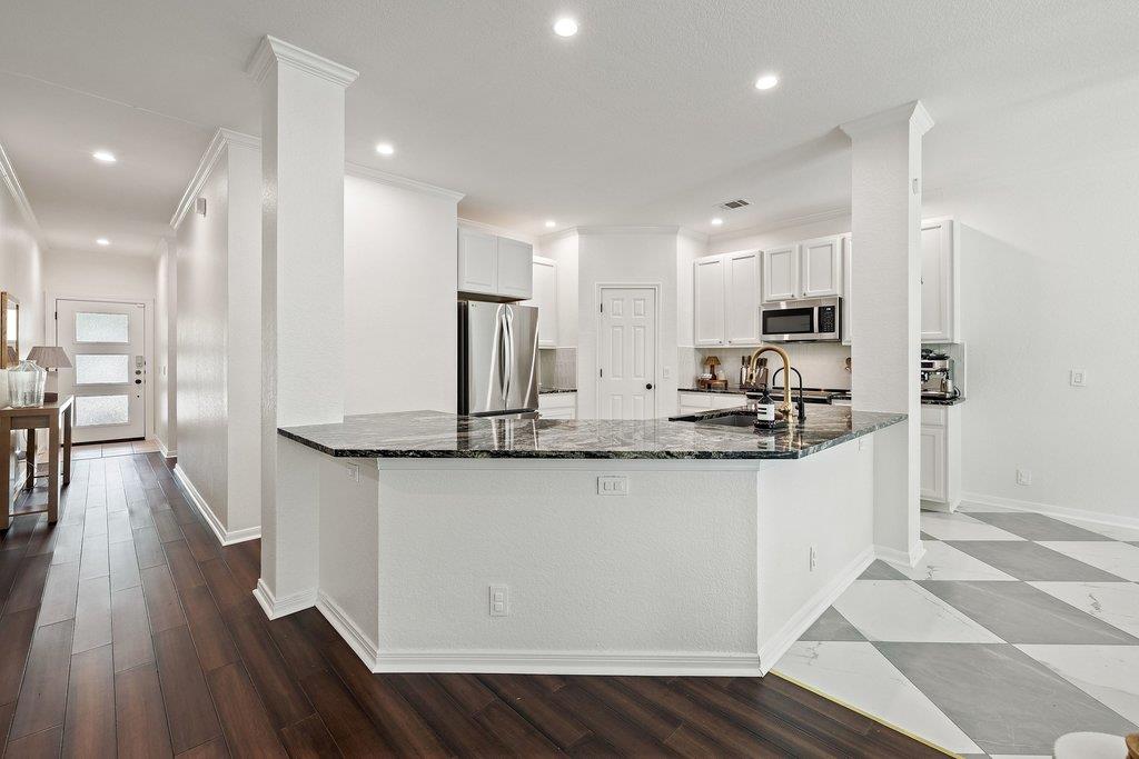 2720 Cascade Falls Drive Austin TX 78738