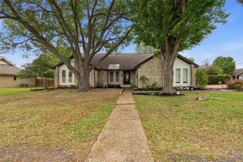 201 Towhee Drive Buda TX 78610