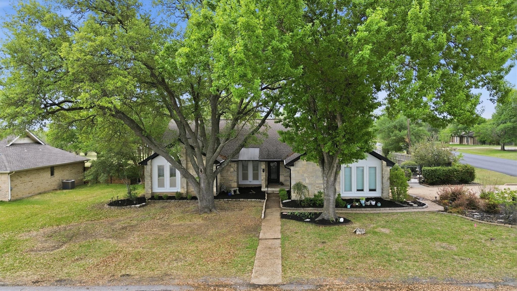 201 Towhee Drive Buda TX 78610
