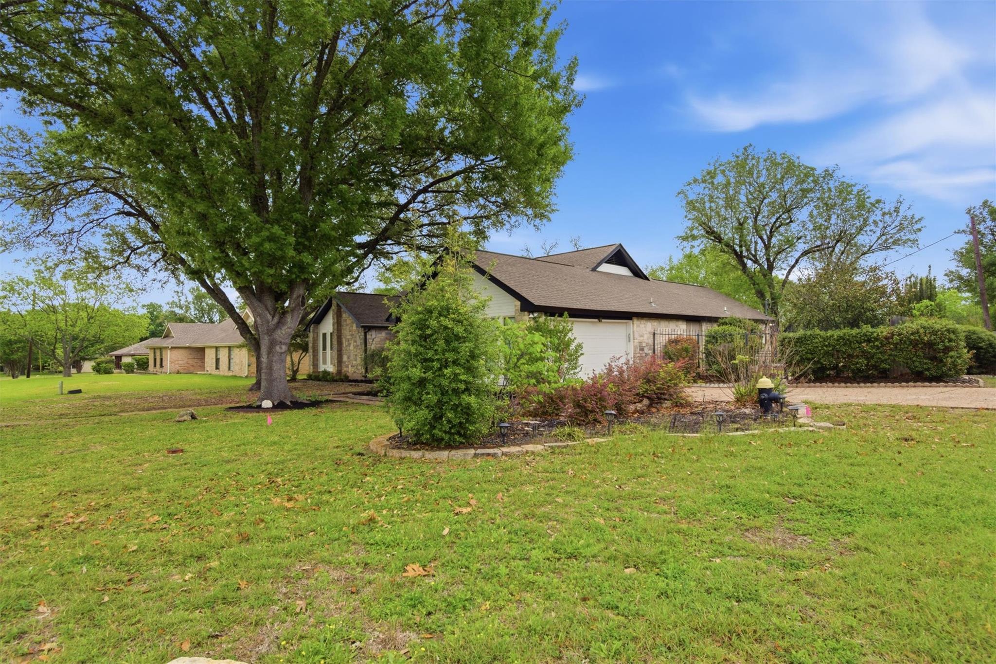 201 Towhee Drive Buda TX 78610