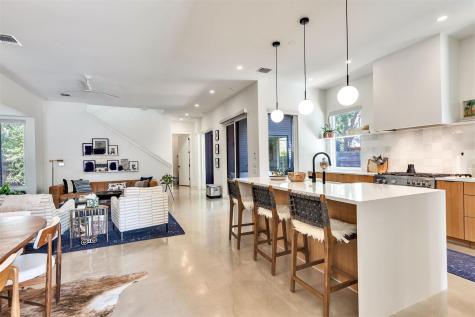 506 Powell Circle Austin TX 78704