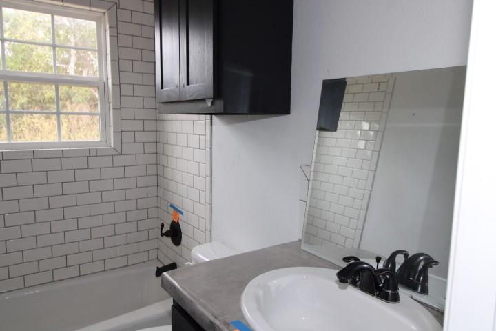536 E Third Street Hico TX 76457