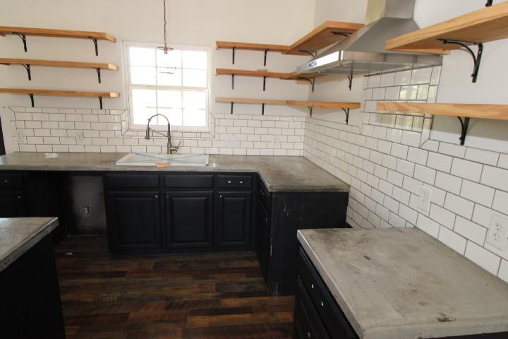 536 E Third Street Hico TX 76457