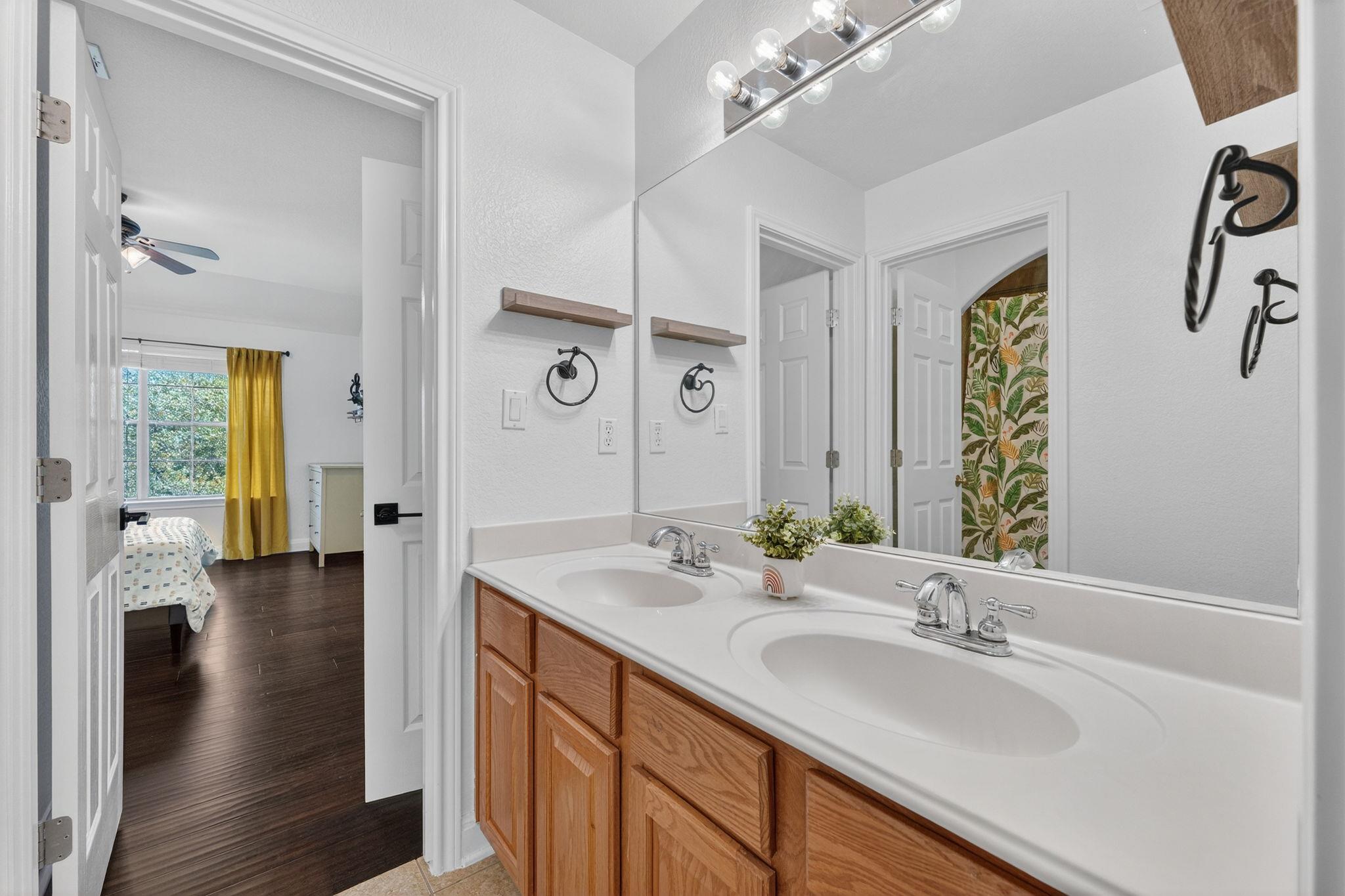 117 Lakota Pass Austin TX 78738
