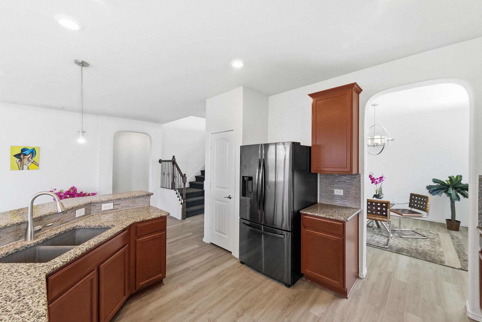 112 W Point Way Elgin TX 78621