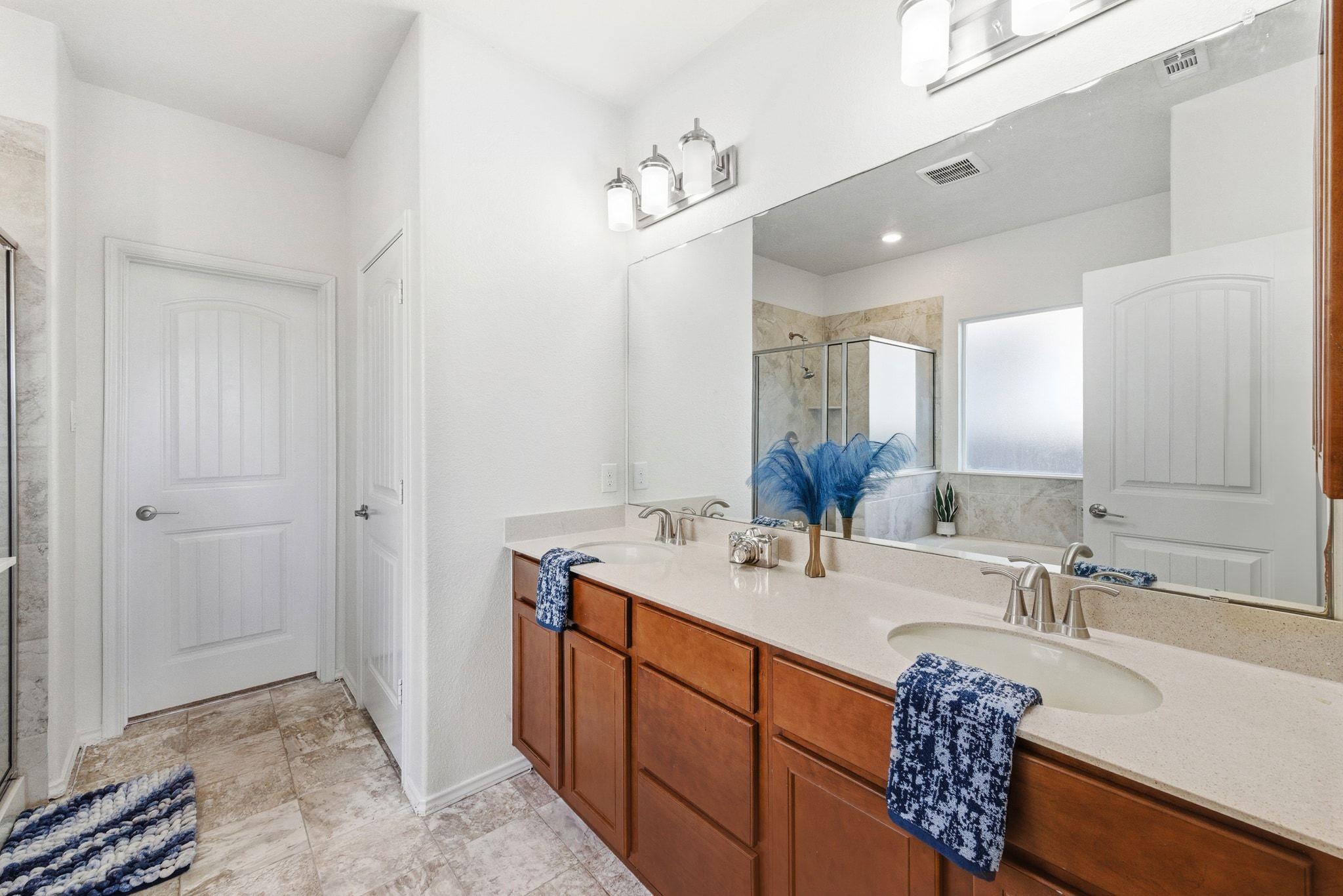 112 W Point Way Elgin TX 78621