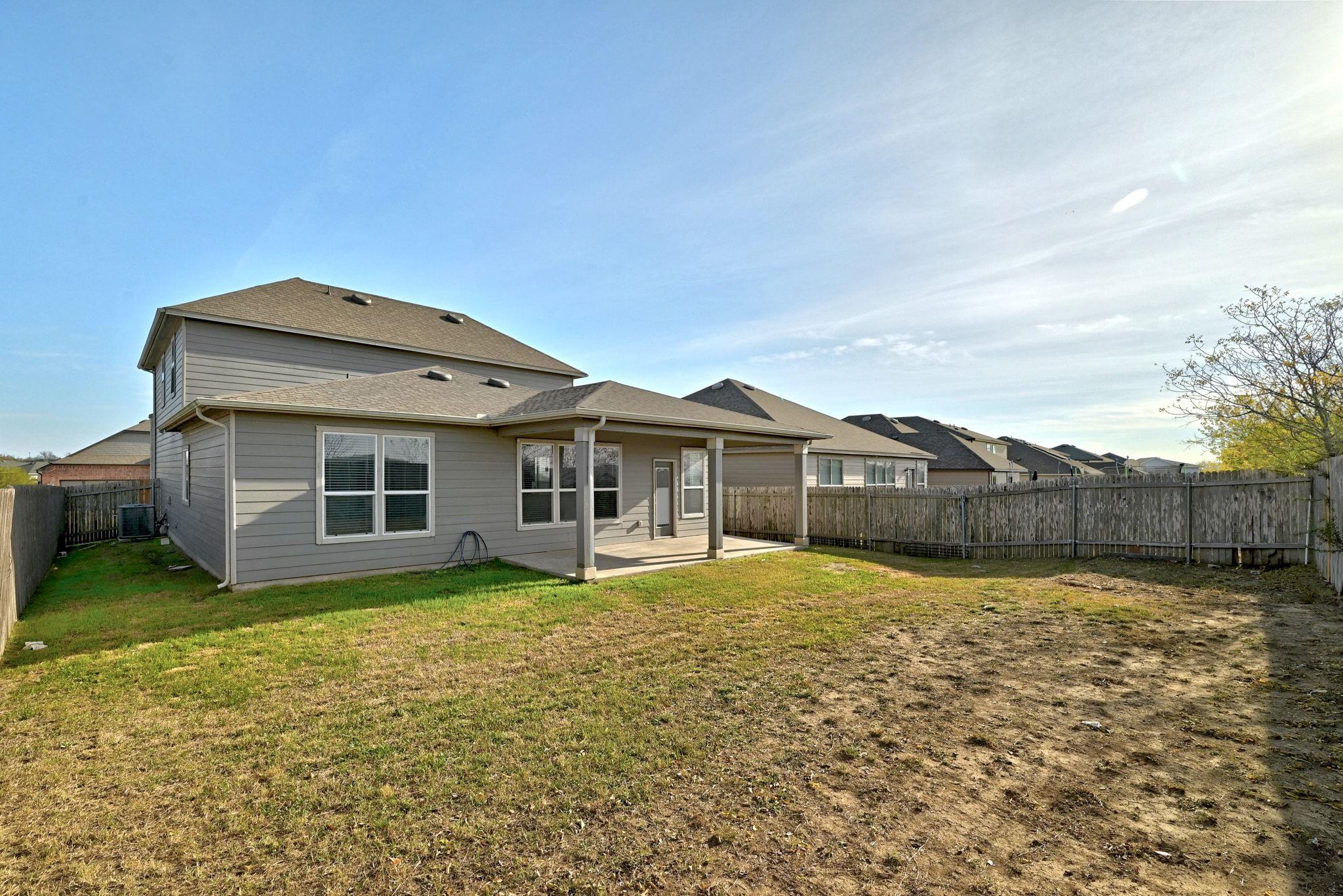 112 W Point Way Elgin TX 78621