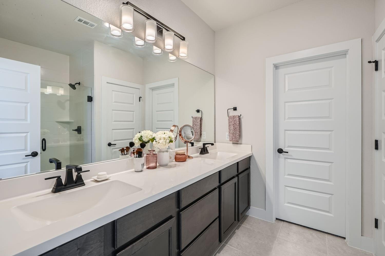8319 Laughlin Lane Austin TX 78744