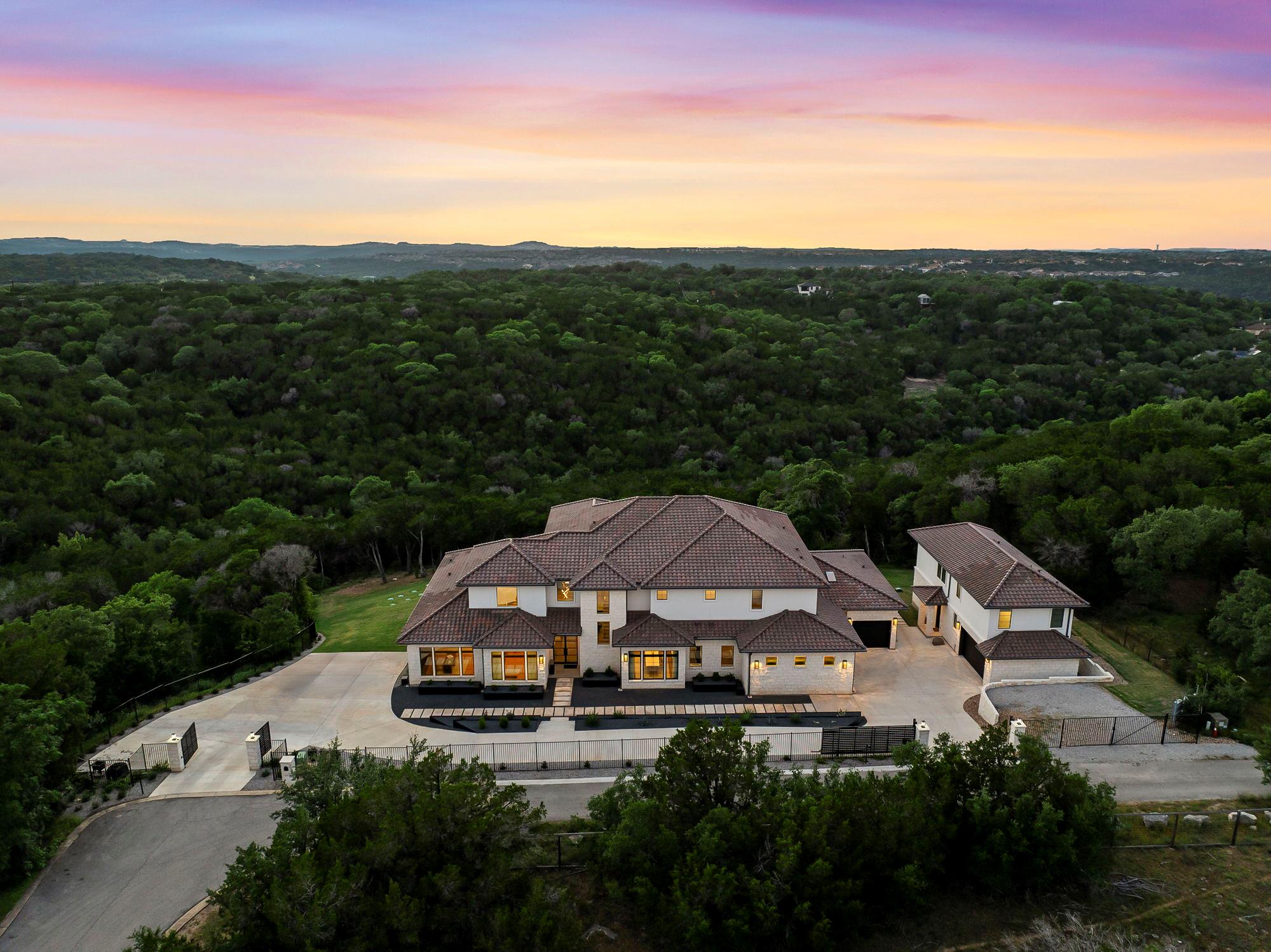 10211 Thistle Ridge Austin TX 78733