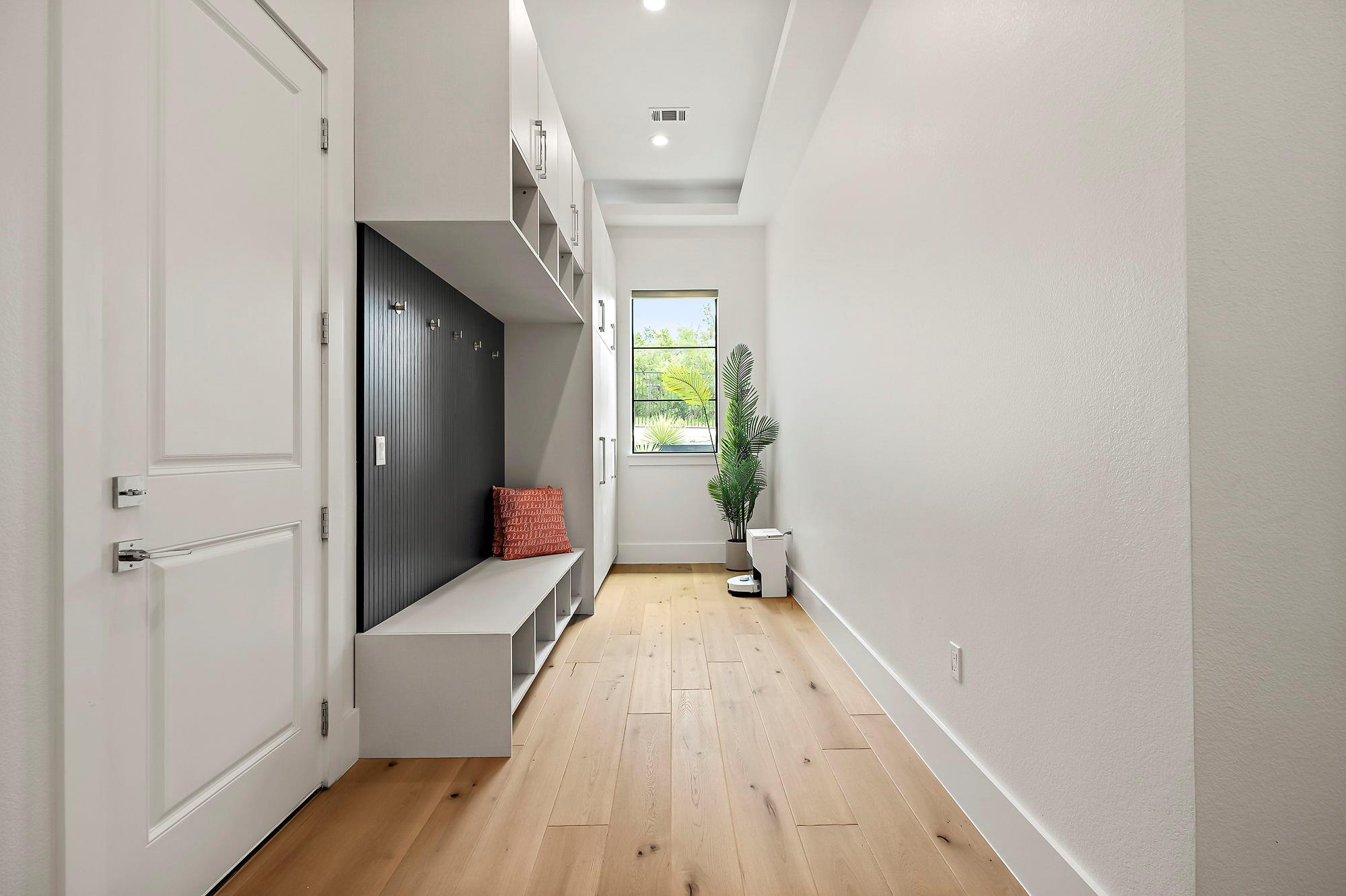 10211 Thistle Ridge Austin TX 78733