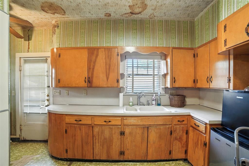 514 S Main Street Lockhart TX 78644
