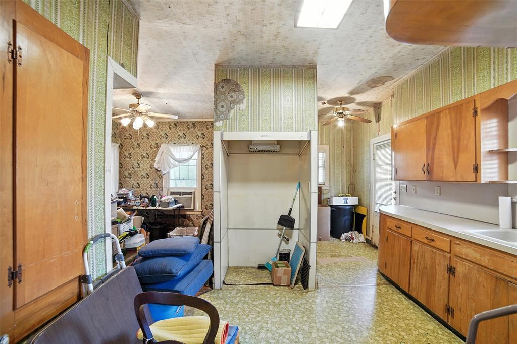 514 S Main Street Lockhart TX 78644