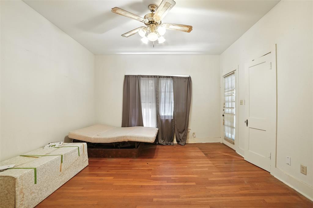 514 S Main Street Lockhart TX 78644