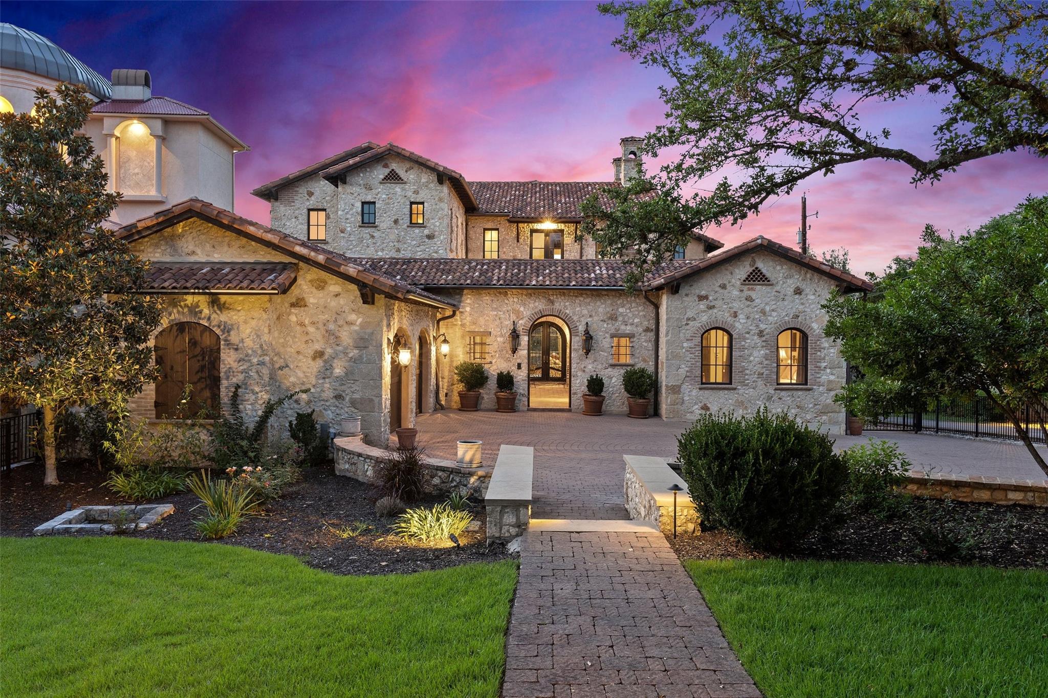 16714 Forest Way Austin TX 78734
