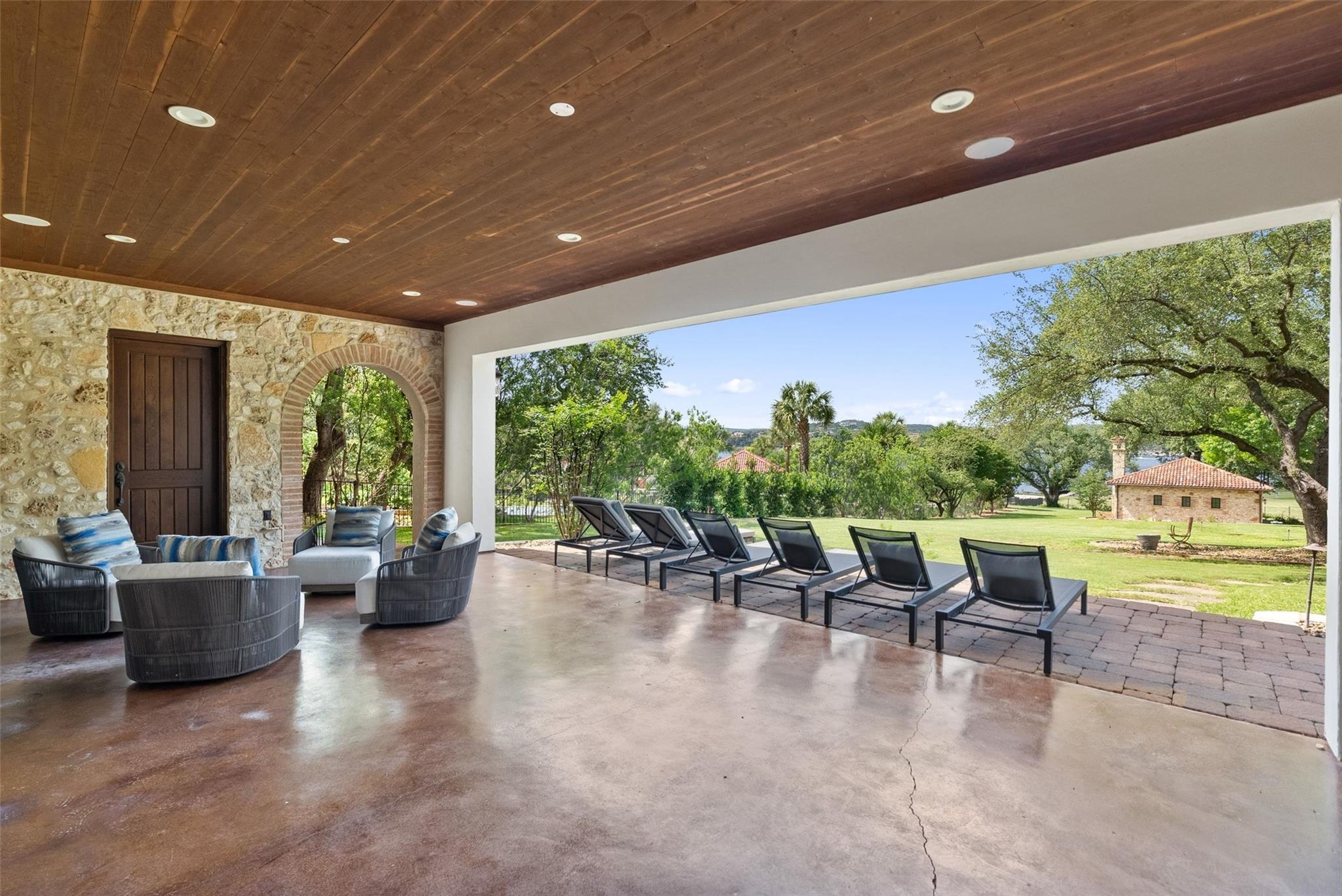 16714 Forest Way Austin TX 78734