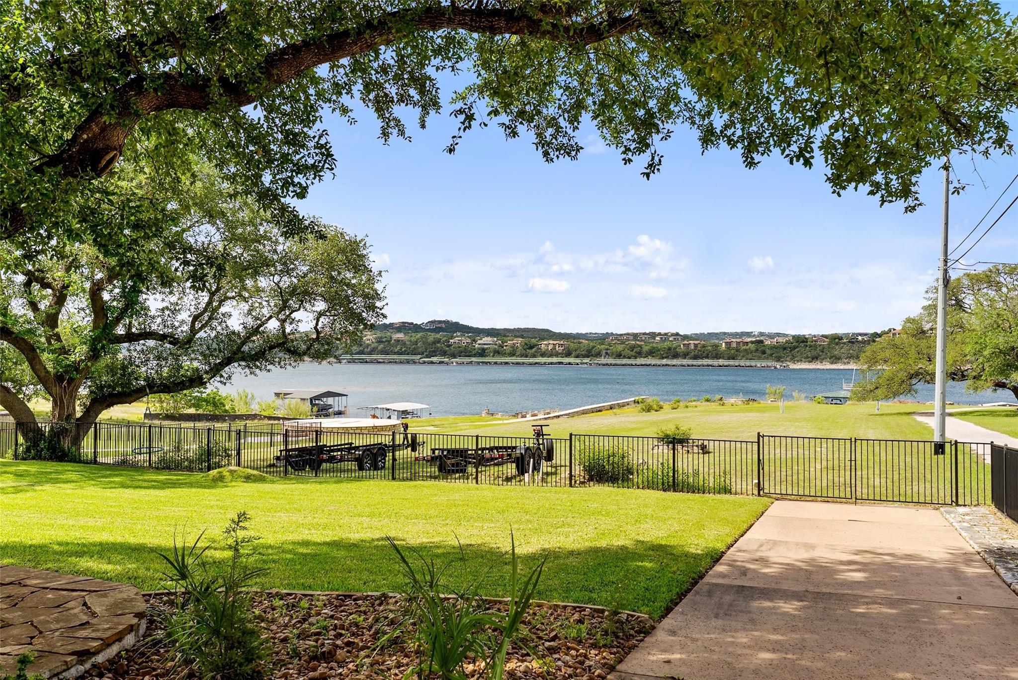 16714 Forest Way Austin TX 78734