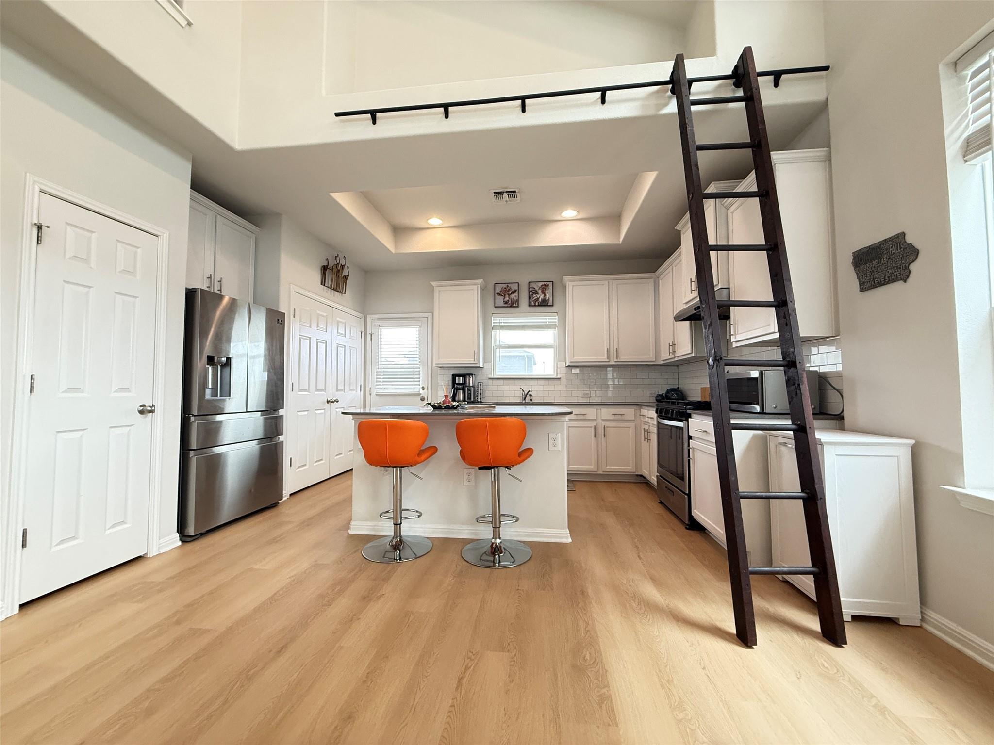 10221 Forest Grove Drive Austin TX 78747