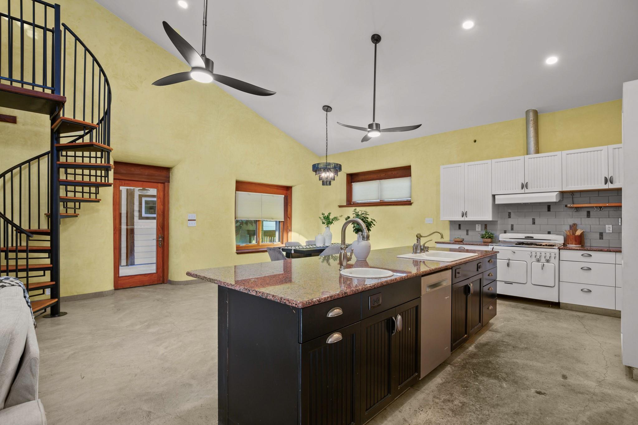 913 Taulbee Lane Austin TX 78757