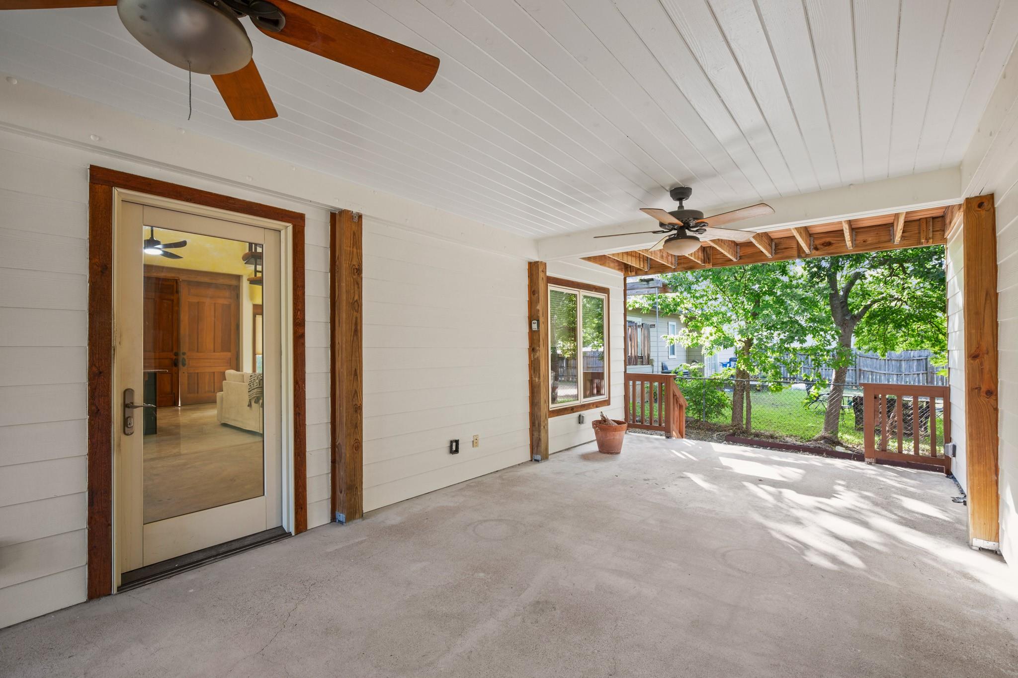 913 Taulbee Lane Austin TX 78757