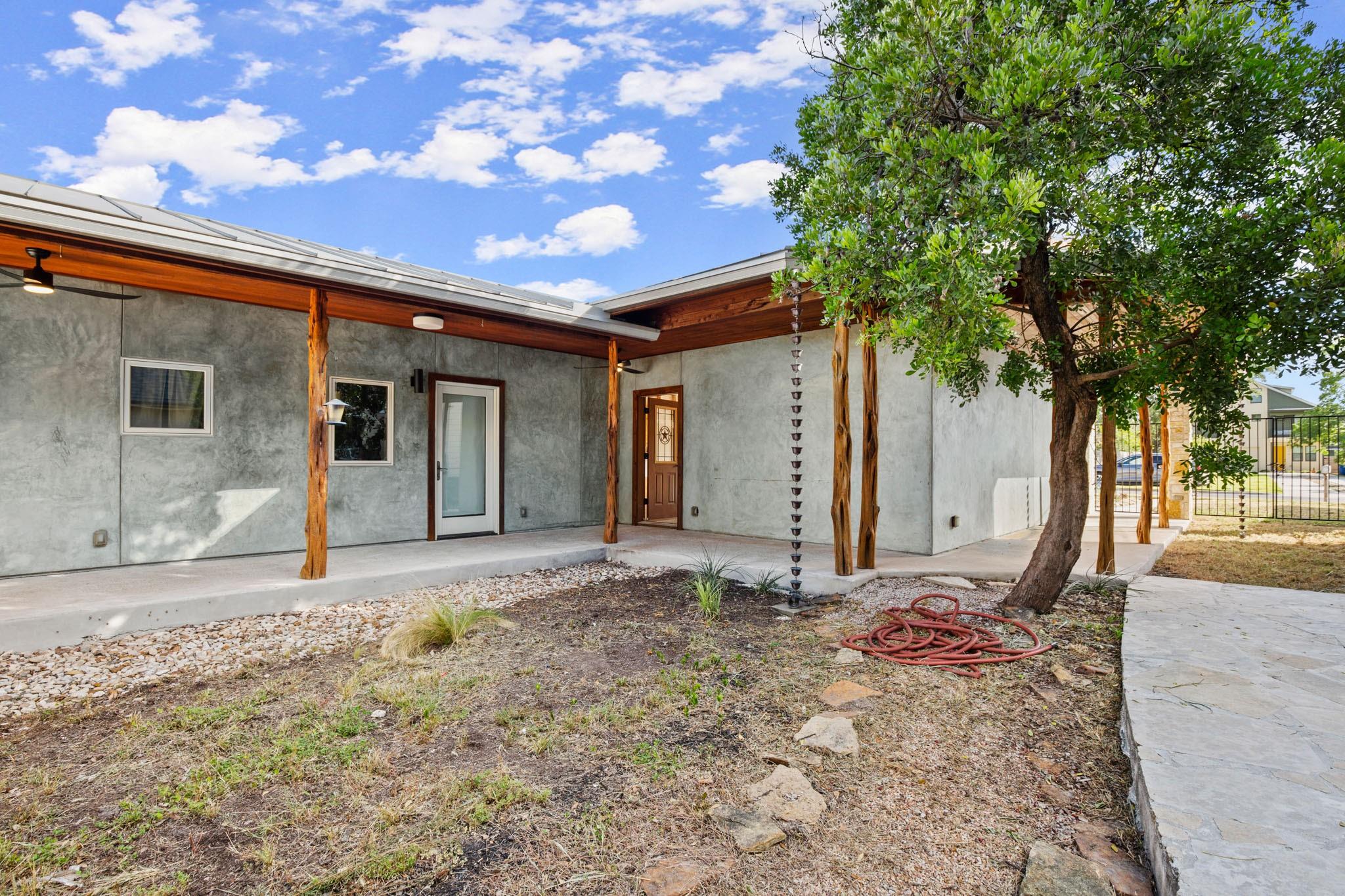 913 Taulbee Lane Austin TX 78757