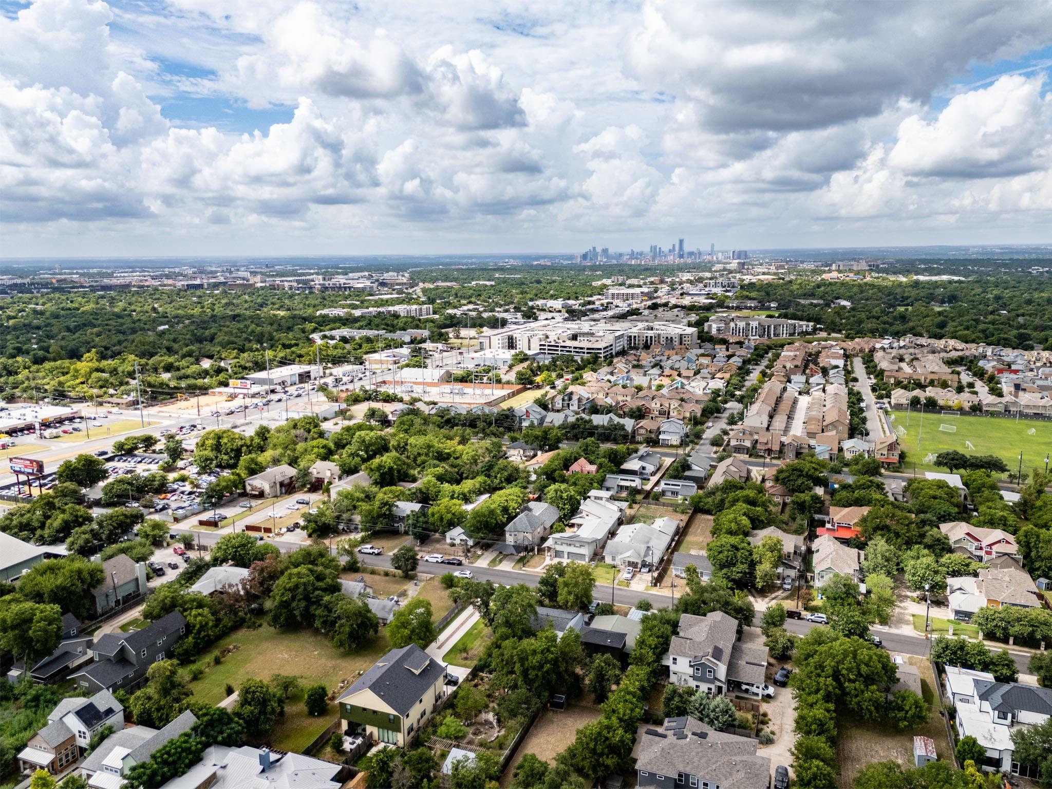 913 Taulbee Lane Austin TX 78757