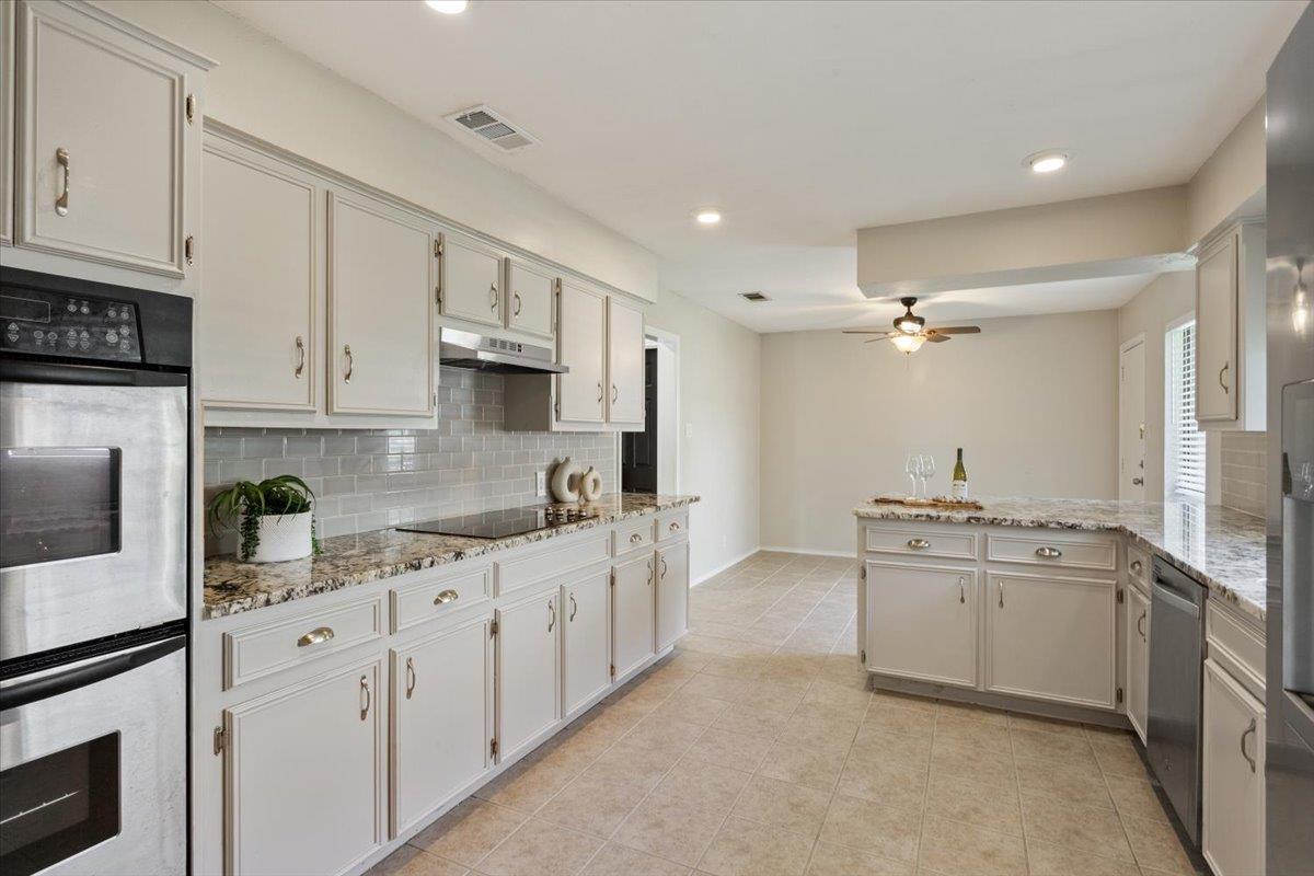 1203 Saint Williams Avenue Round Rock TX 78681