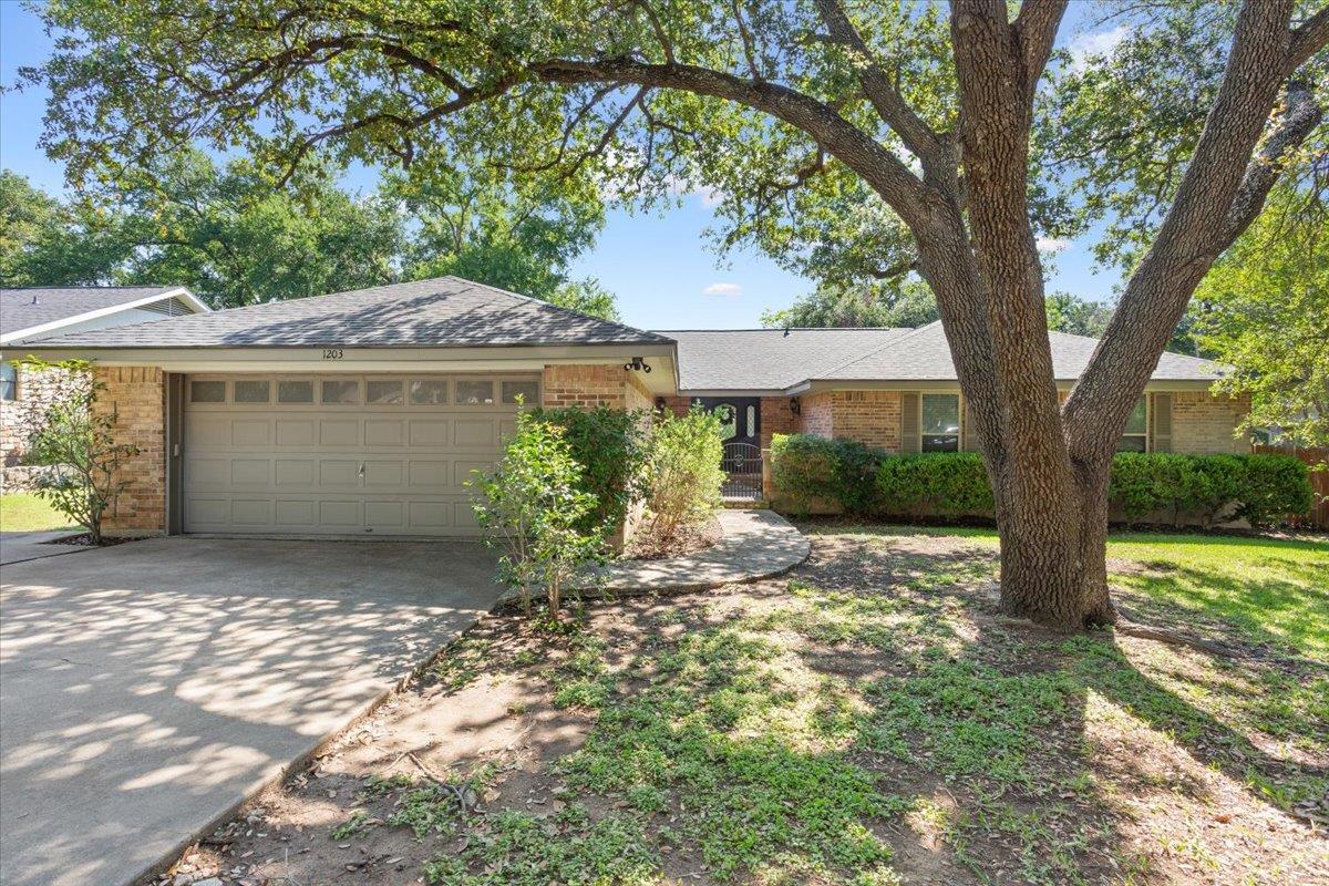 1203 Saint Williams Avenue Round Rock TX 78681