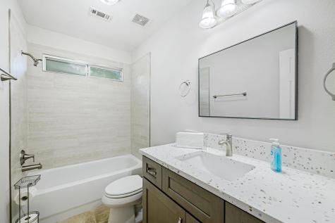 501 Flamingo Boulevard Lakeway TX 78734