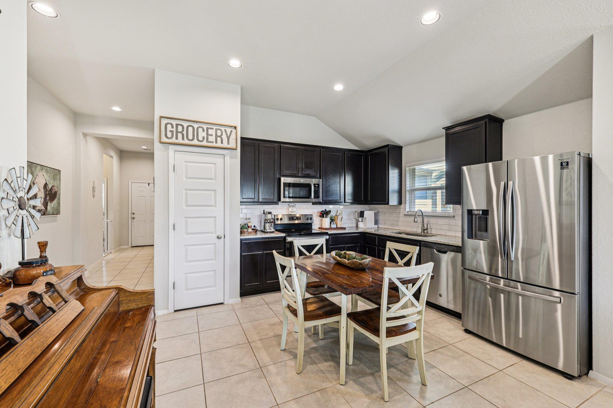 111 Insider Loop Elgin TX 78621