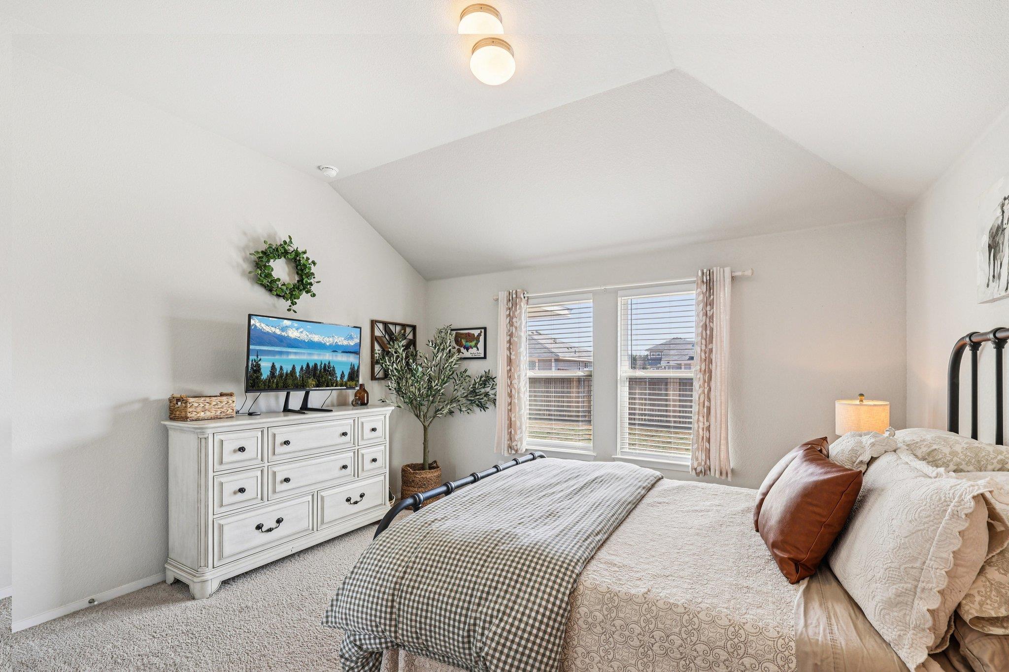 111 Insider Loop Elgin TX 78621