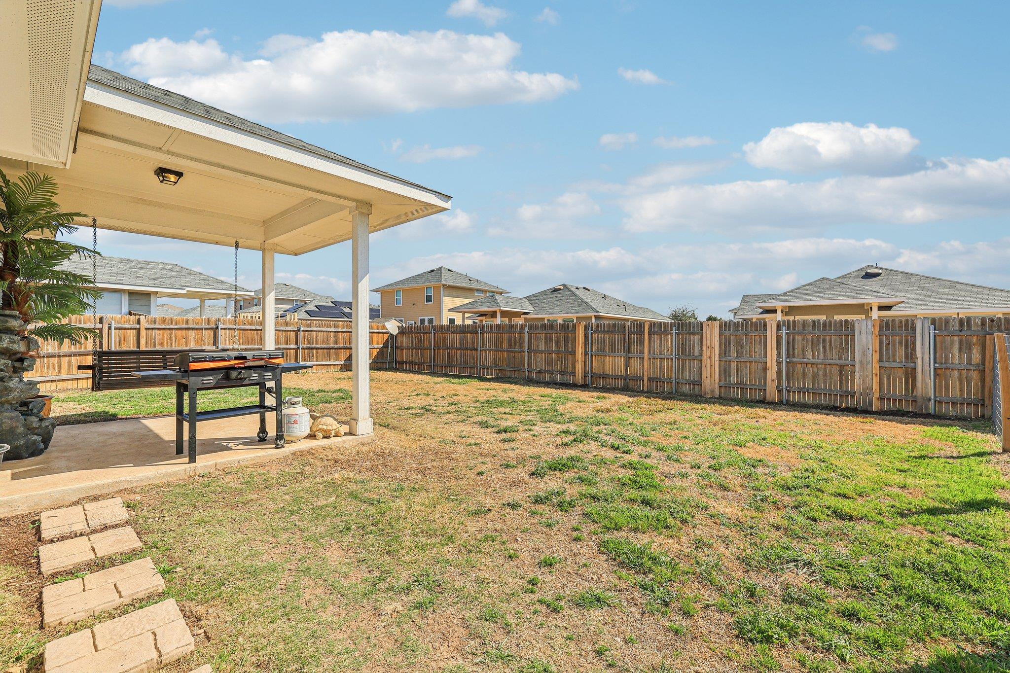111 Insider Loop Elgin TX 78621