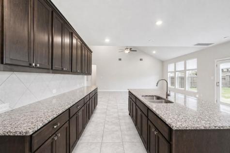 305 Painted Creek Way Kyle TX 78640