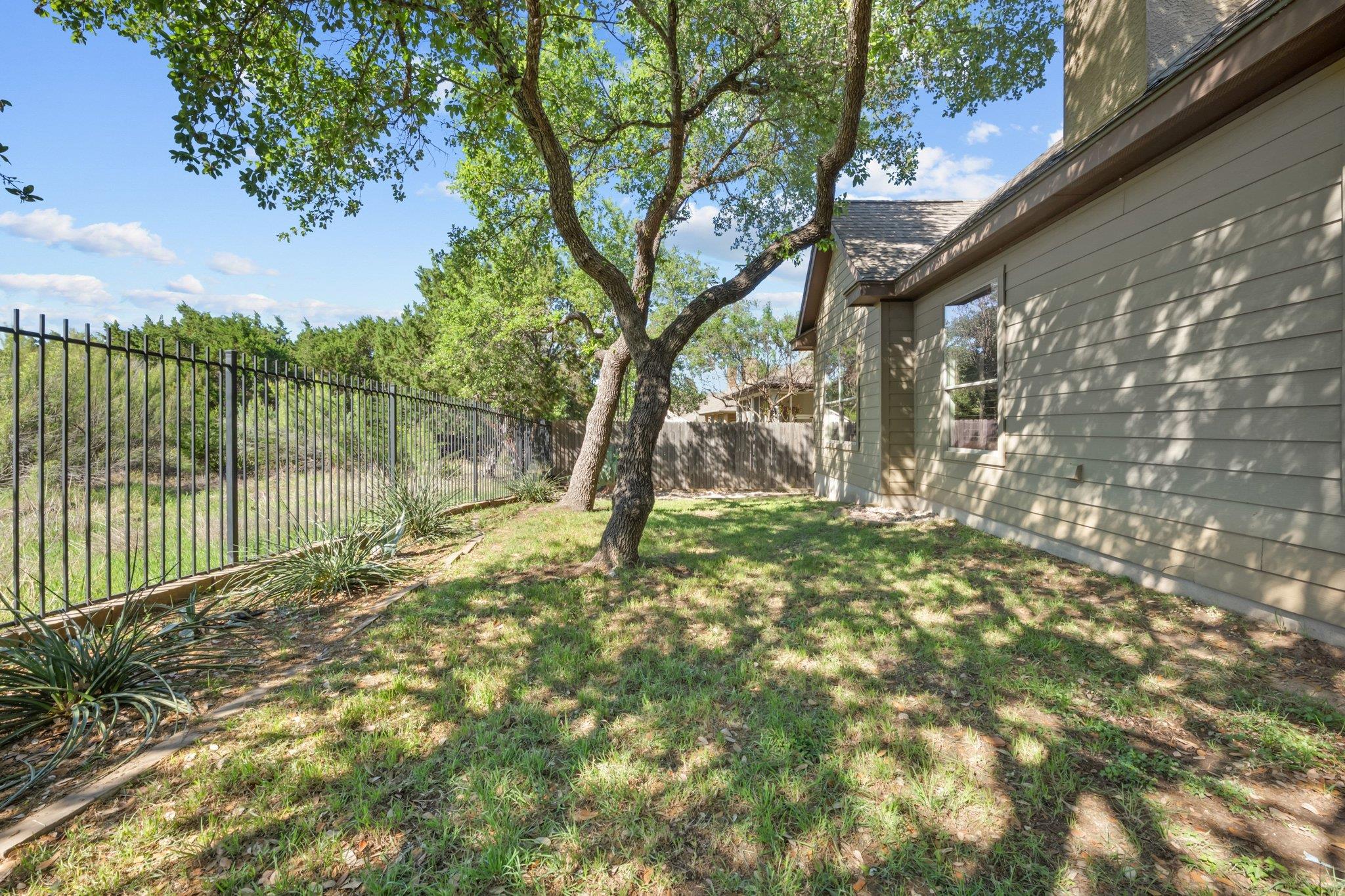 22204 Red Yucca Road Spicewood TX 78669