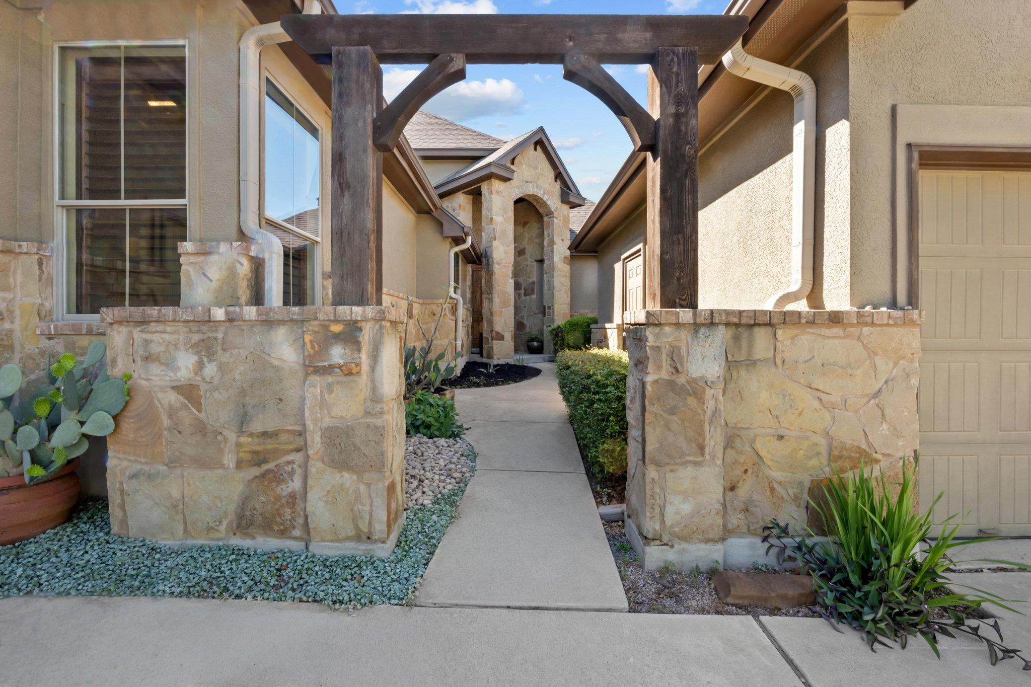 22204 Red Yucca Road Spicewood TX 78669