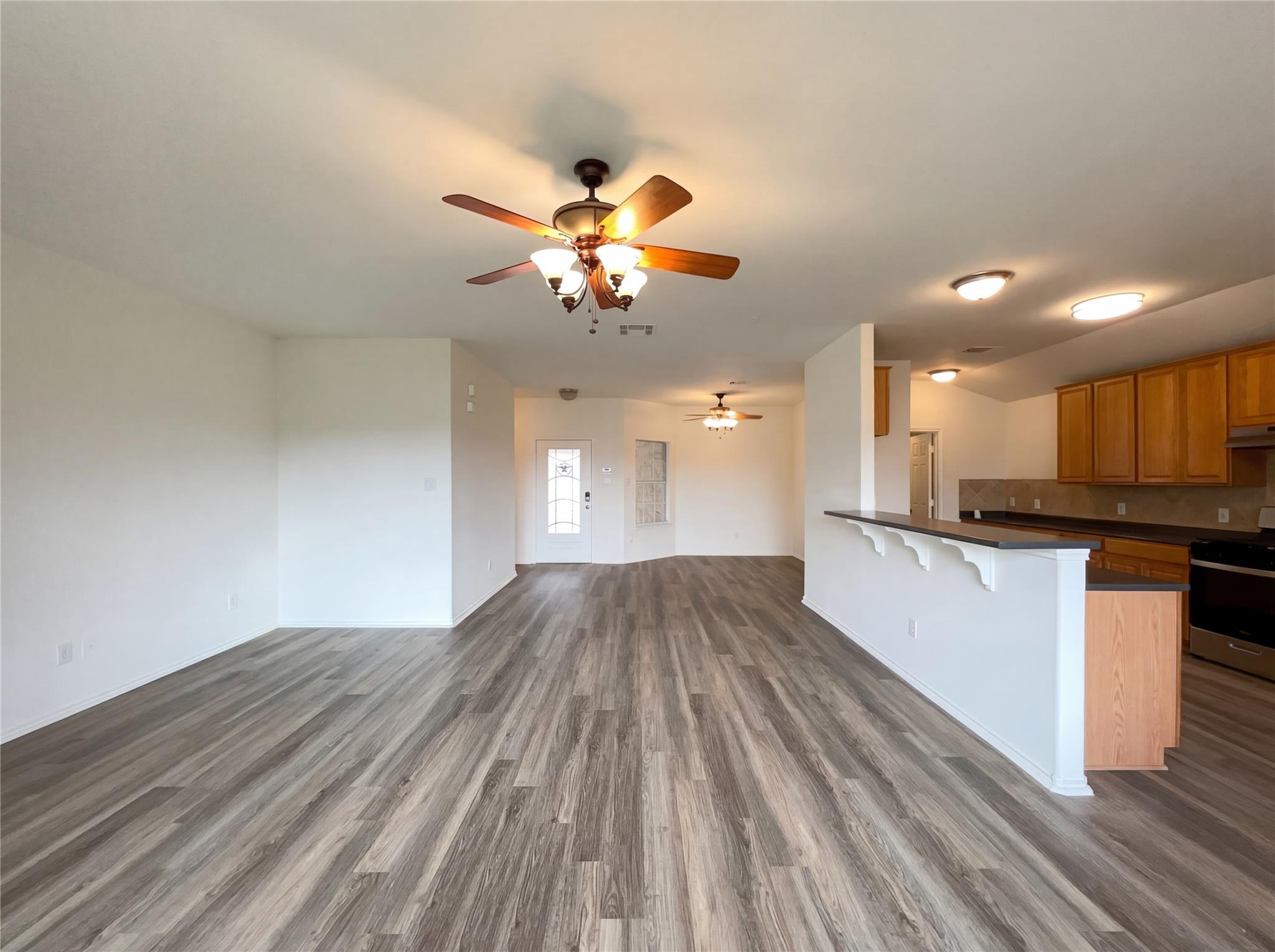 506 Gettysburg Loop Elgin TX 78621