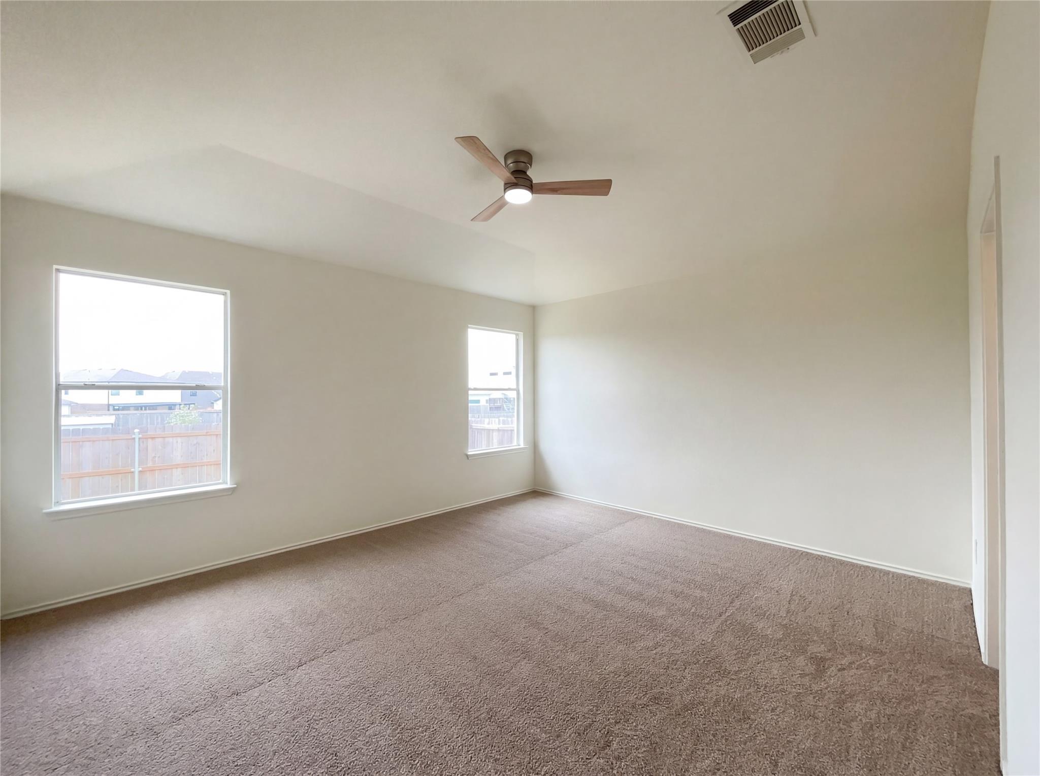 506 Gettysburg Loop Elgin TX 78621
